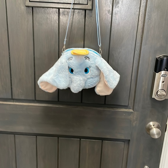 Dumbo The flying elephant. - Picture 1 of 6